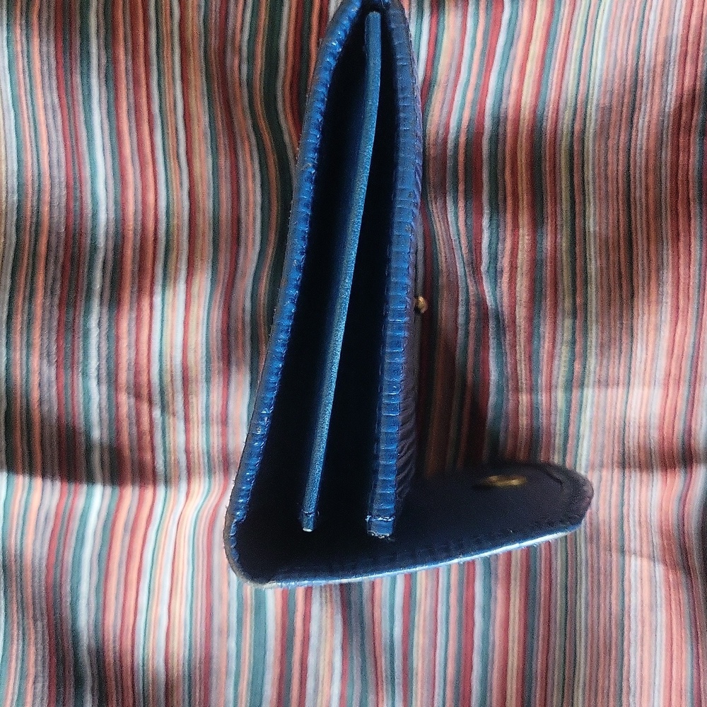 Louis Vuitton Vibrant Blue Epi Leather Coin & Card Holder - Picture 6 of 10